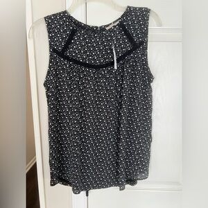 LOFT Black and White Floral Sleeveless Top